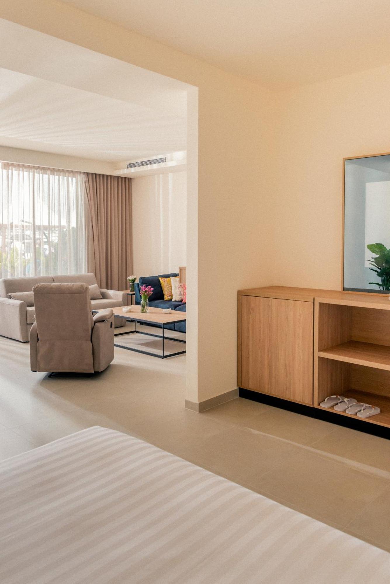 Hotel Saint Georges Beirut Al Marfa' Екстер'єр фото